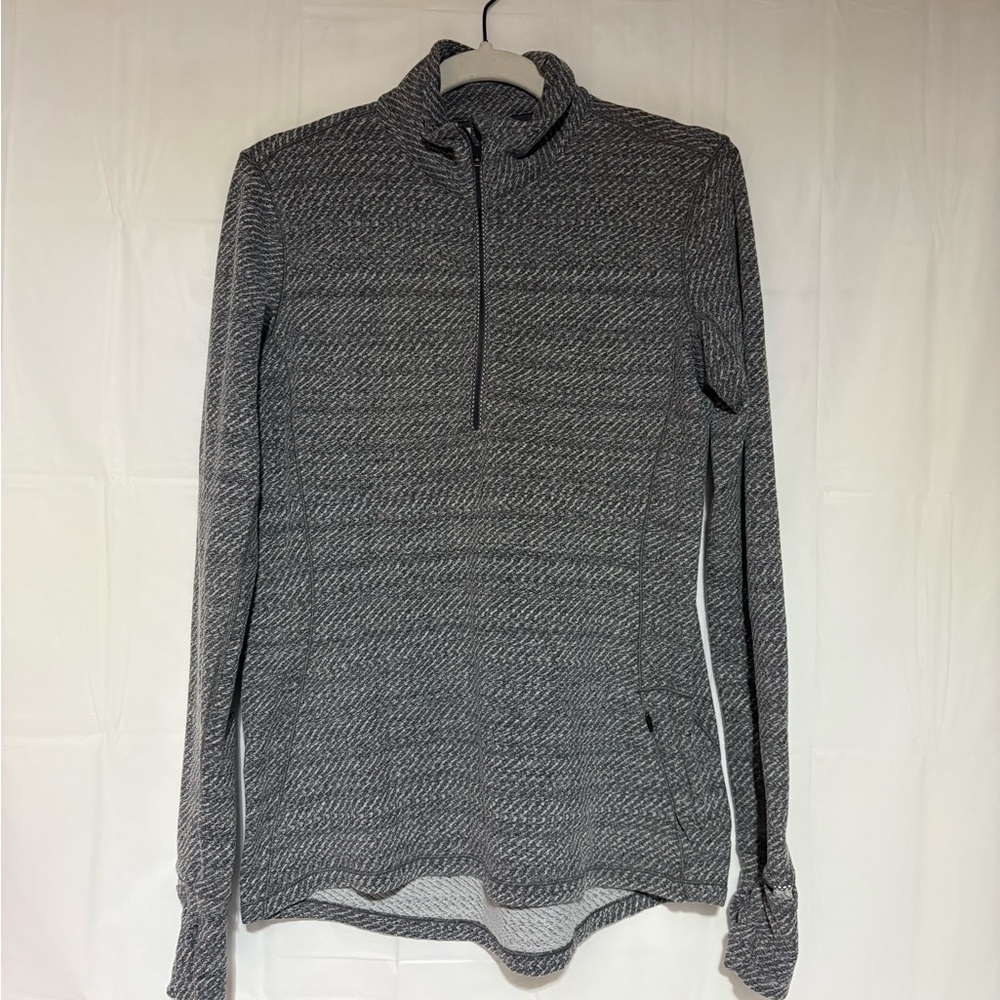 lululemon athletica Gray Textured Half-Zip Pullover B128